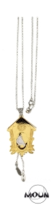 Collana in argento 925% rodiato con pendente a forma di Orologio a Cucù in argento placcato oro 